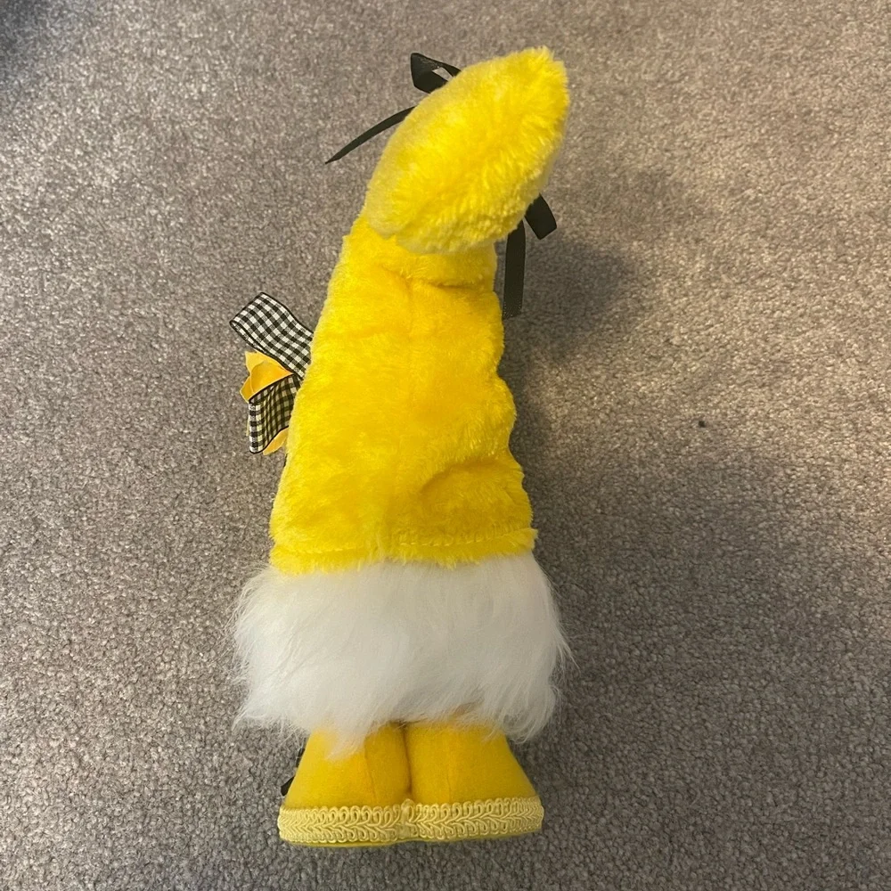 Yellow sunshine flower decoration gnomes - Picture 6 of 9